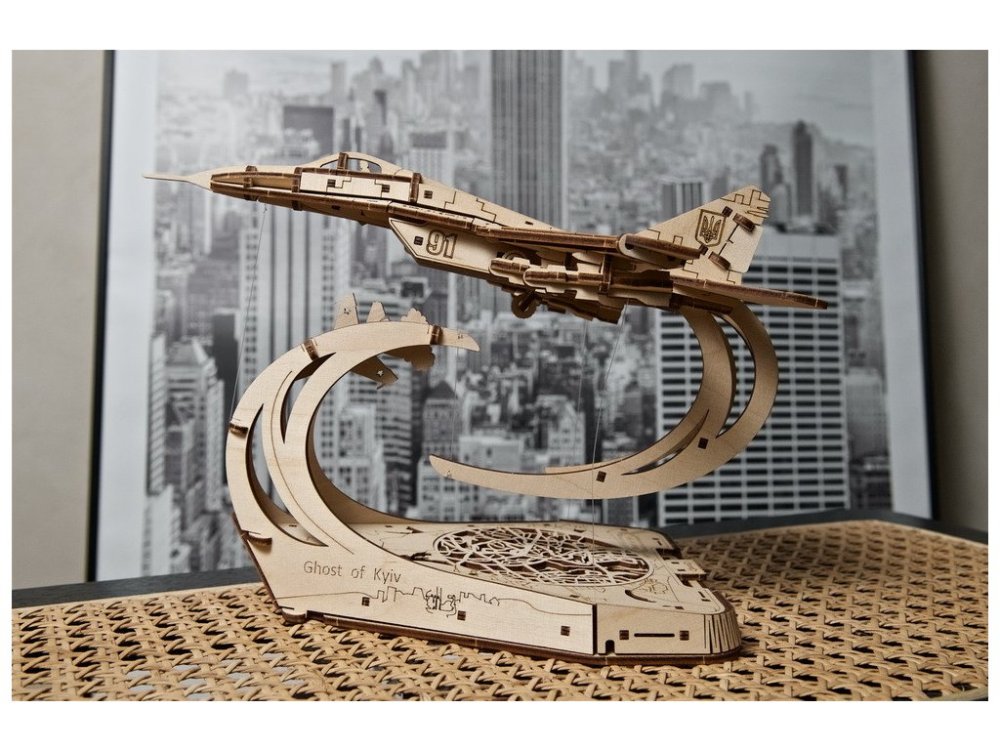 Ugears 3D dřevěné mechanické puzzle The Ghost of Kyiv (obrázek 6)