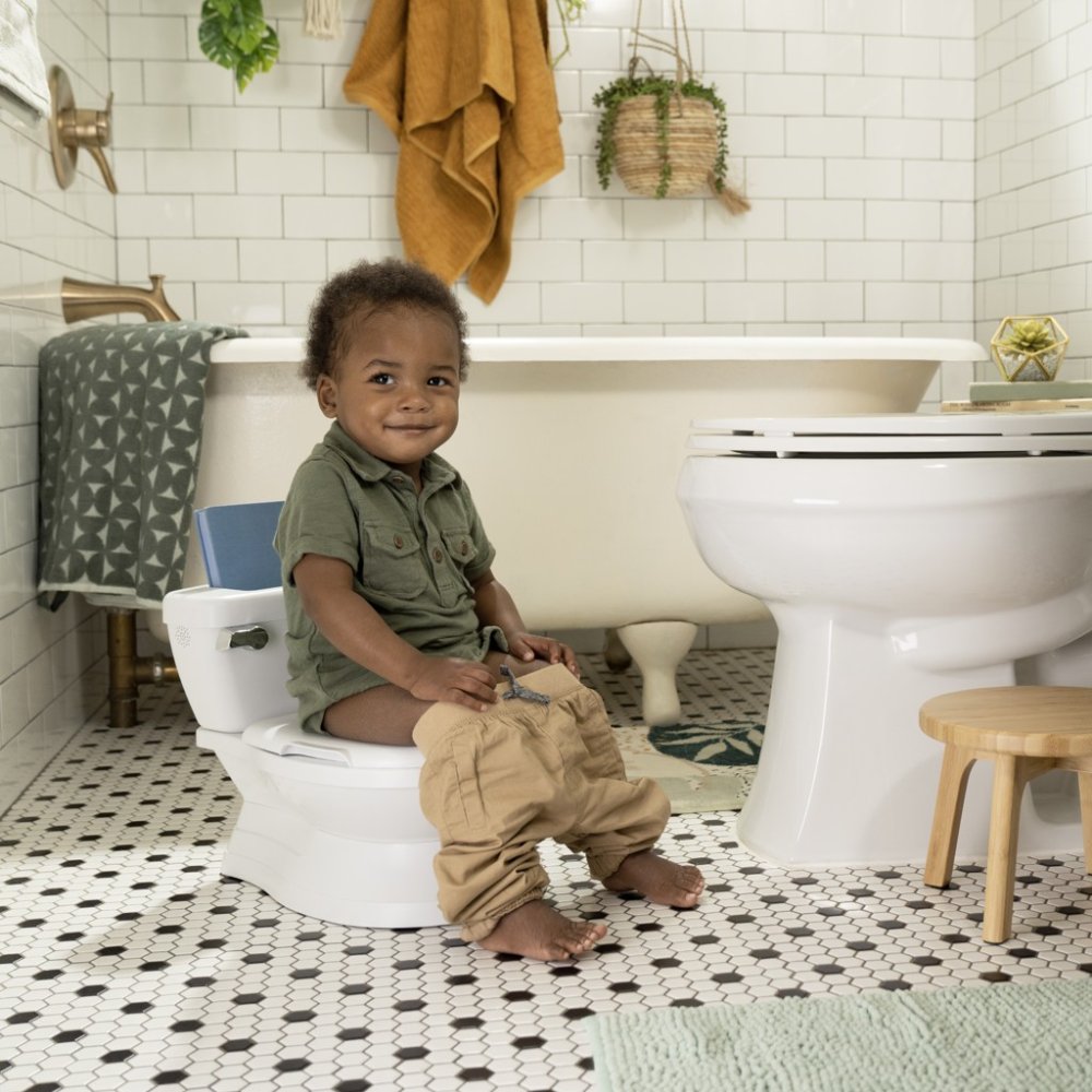 INGENUITY Children's Toilet With Sound My Size™ White