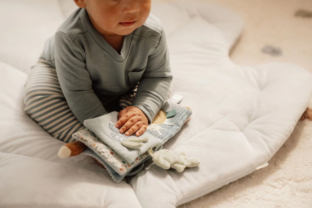 LITTLE DUTCH Knížka závěsná Forest friends (obrázek 7)