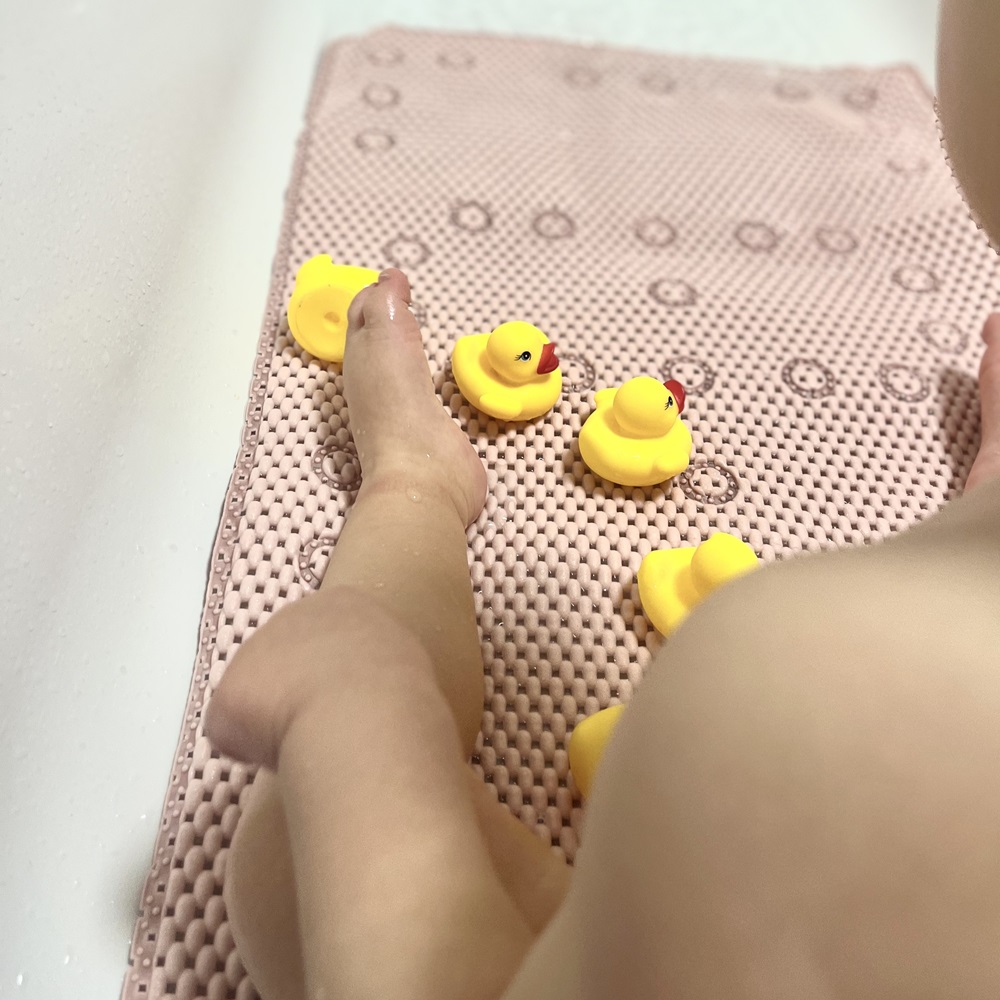 PETITE&MARS Tapis de bain antidérapant - Harry extra long Rose – Image 3