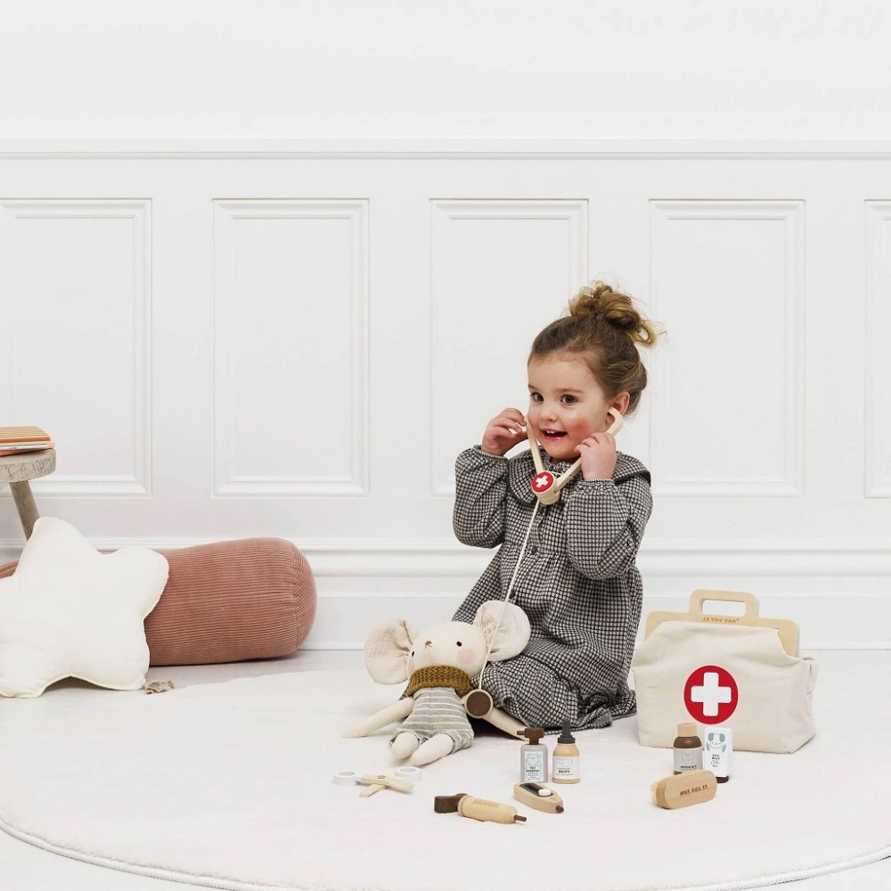 Le Toy Van Mallette de vétérinaire avec accessoires – Image 5