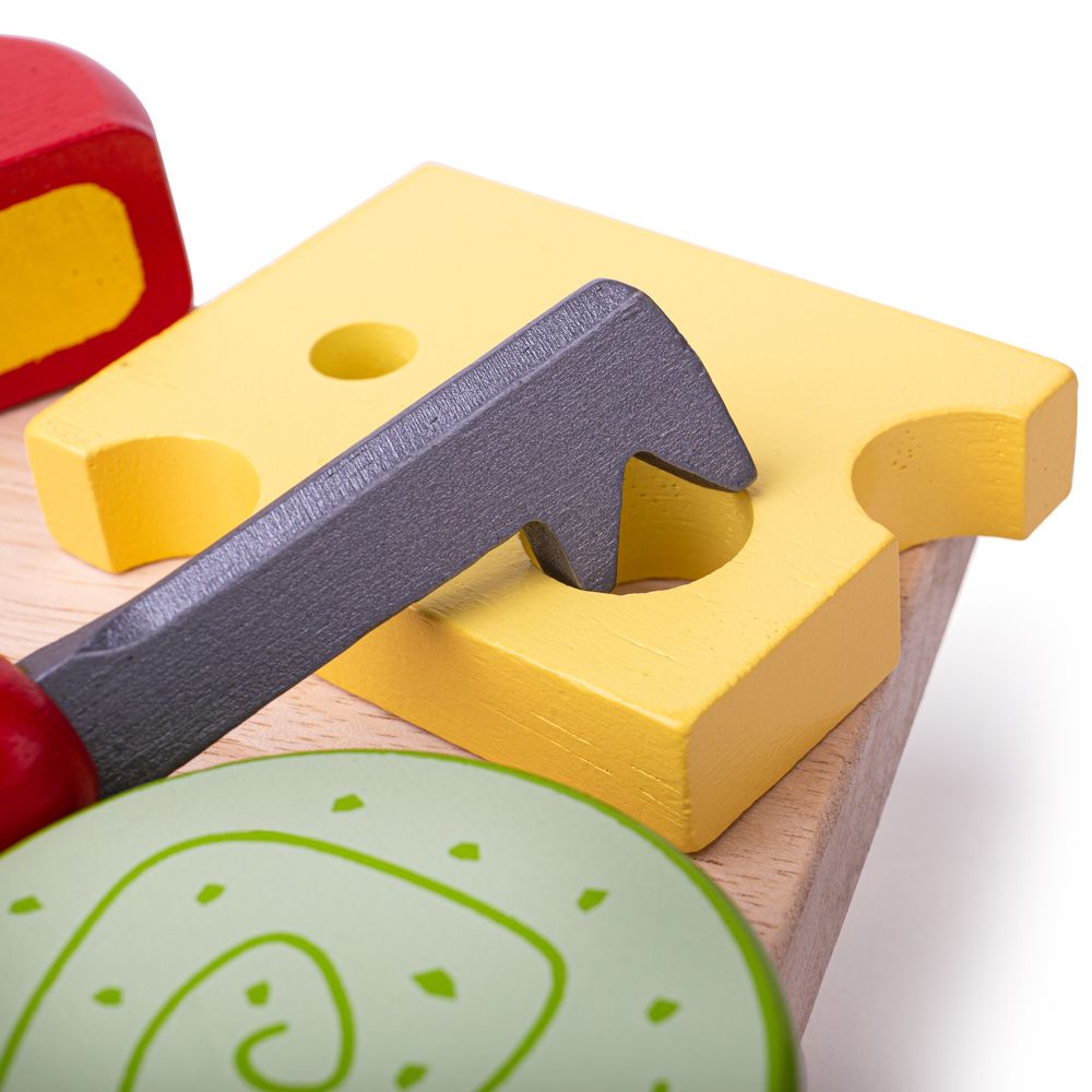 Bigjigs Toys Set dřevěných potravin sýry na desce (obrázek 6)