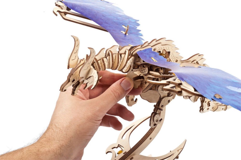 Ugears 3D dřevěné mechanické puzzle Vířící drak (obrázek 4)