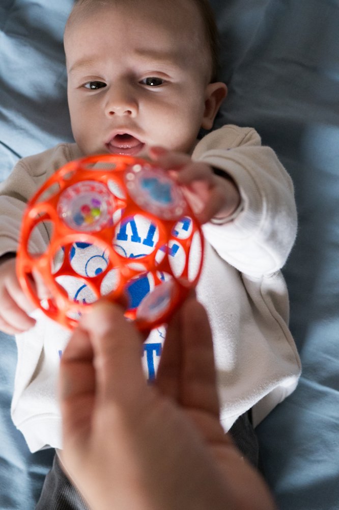 OBALL Hračka Oball RATTLE 10 cm orange 0m+ (obrázek 8)