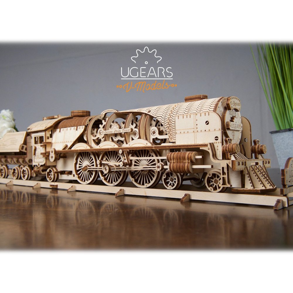 Ugears 3D dřevěné mechanické puzzle V-Express parní lokomotiva 4-6-2 s tendrem (obrázek 7)