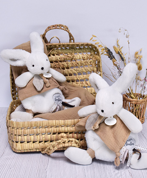 Doudou Dárková sada - Plyšový králíček s muchláčkem 25 cm béžová (obrázek 6)