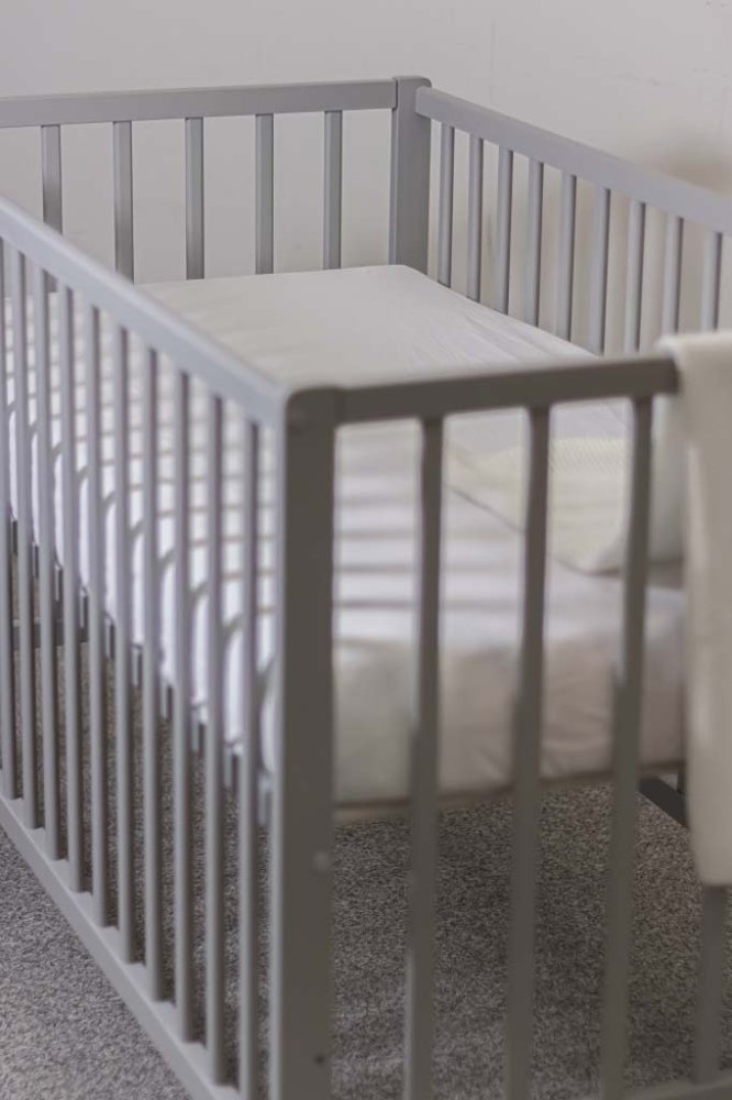 PETITE&MARS Lenzuolo con angoli impermeabile Soft Dream Dry 120 x 60 Grigio - immagine 3