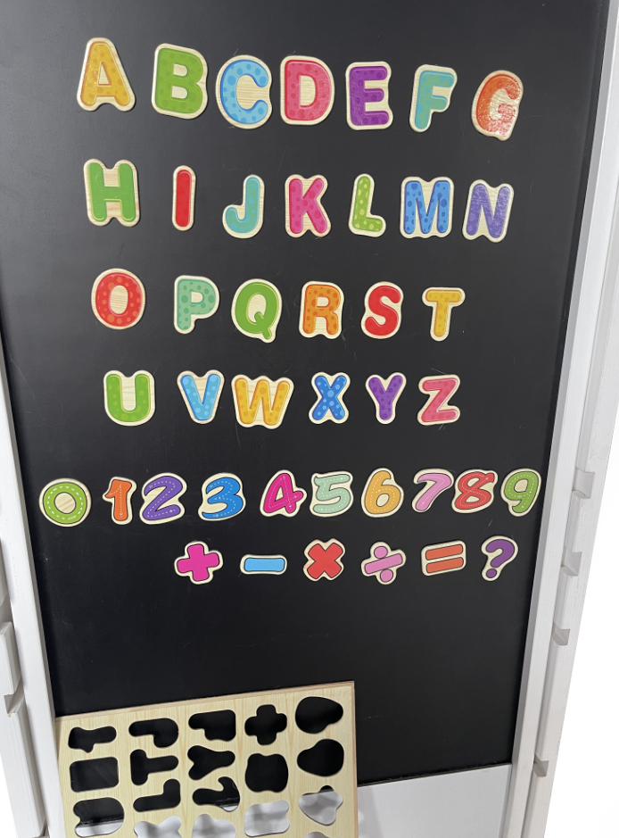 2Kids Toys Torre de aprendizaje evolutiva Gato con tobogán y pizarra - Imagen 4