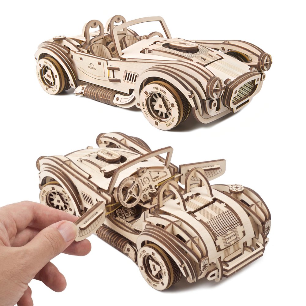 Ugears 3D dřevěné mechanické puzzle Driftující závoďák Cobra (obrázek 6)