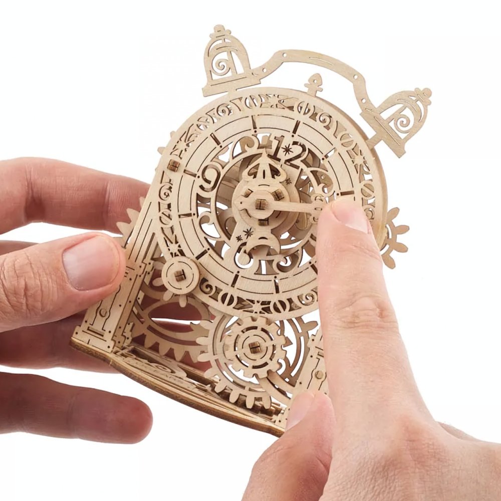 Ugears 3D dřevěné mechanické puzzle Dekorační budík (obrázek 5)