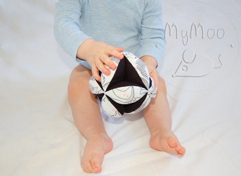 MyMoo Montessori Gripping Ball - Forest Animals/Black,MyMoo Montessori Gripping Ball - Forest Animals/Black