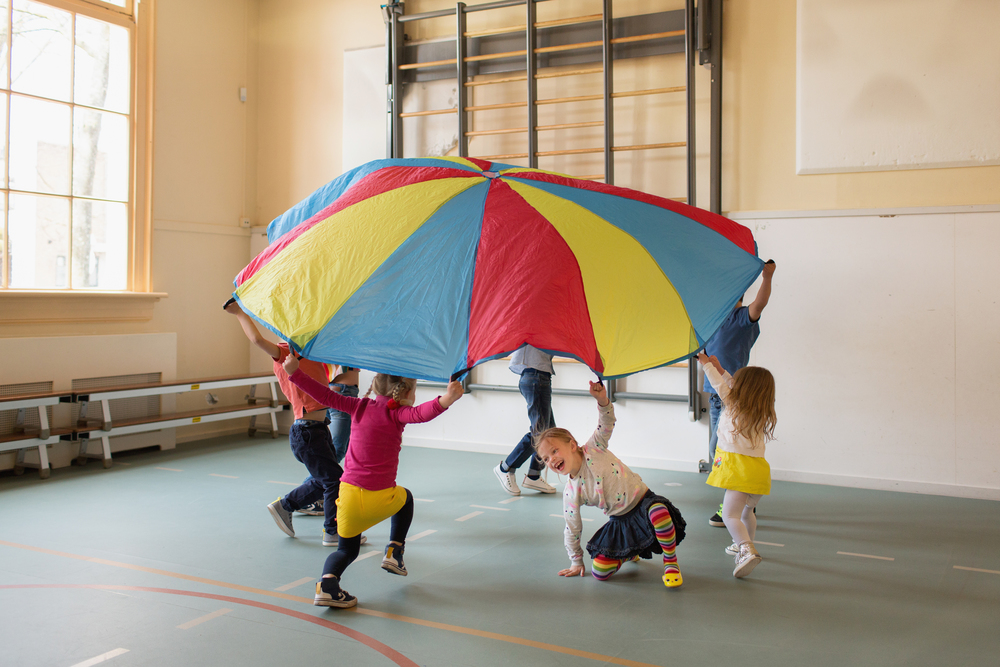 Motorized Parachute With Balls